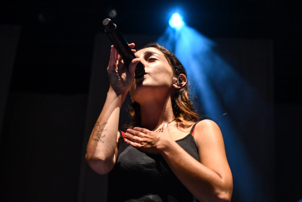 Noah Kahan Live in Nashville with Samia