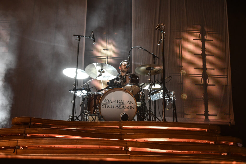 Noah Kahan Live in Nashville with Samia