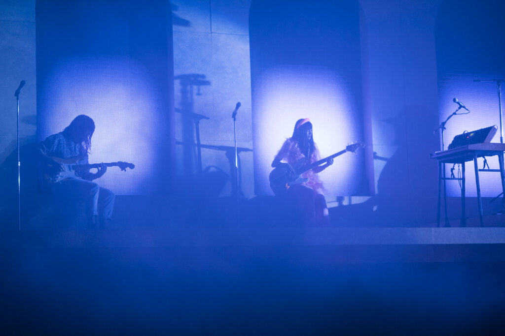 Khruangbin Live