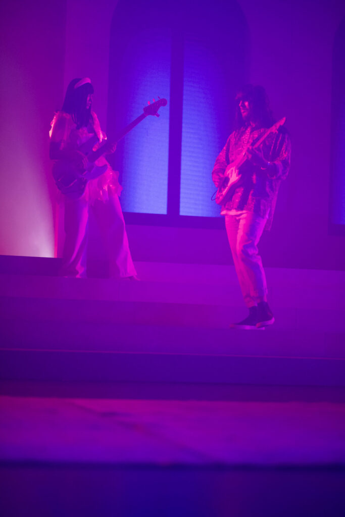 Khruangbin Live