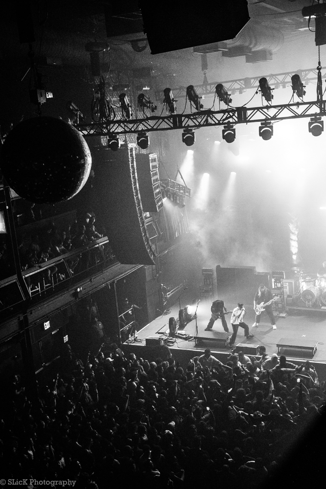 knocked loose live